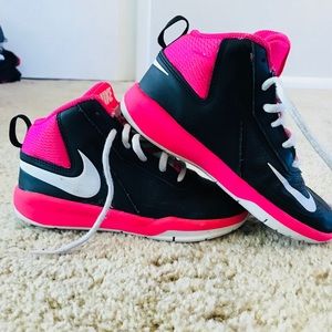Girls Nike Basketball Shoes